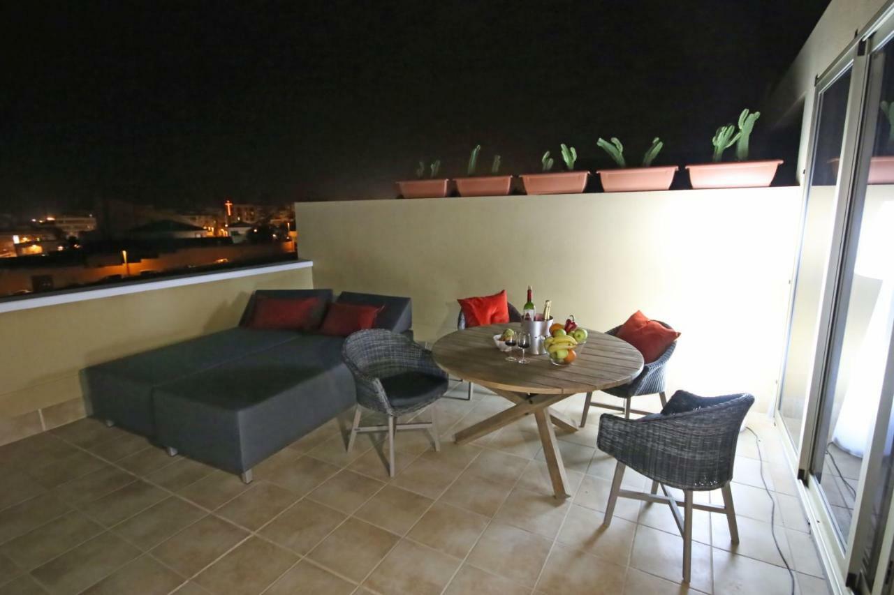 Appartamento La Perla By Rentmedano Superb Luxury Duplex, Private Roof Terrace, Ocean View, Pool, Wifi And Parking El Médano Esterno foto