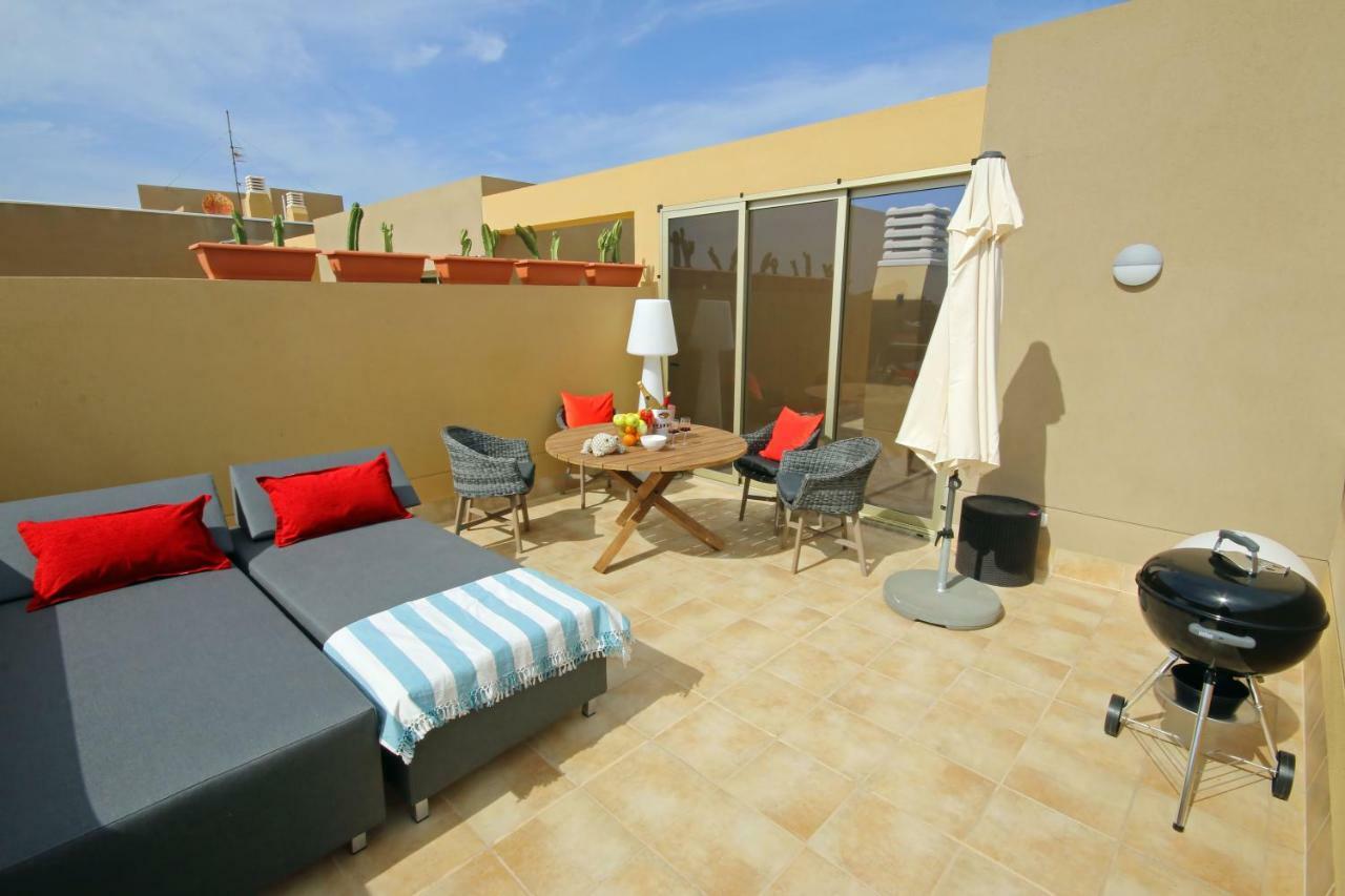 Appartamento La Perla By Rentmedano Superb Luxury Duplex, Private Roof Terrace, Ocean View, Pool, Wifi And Parking El Médano Esterno foto