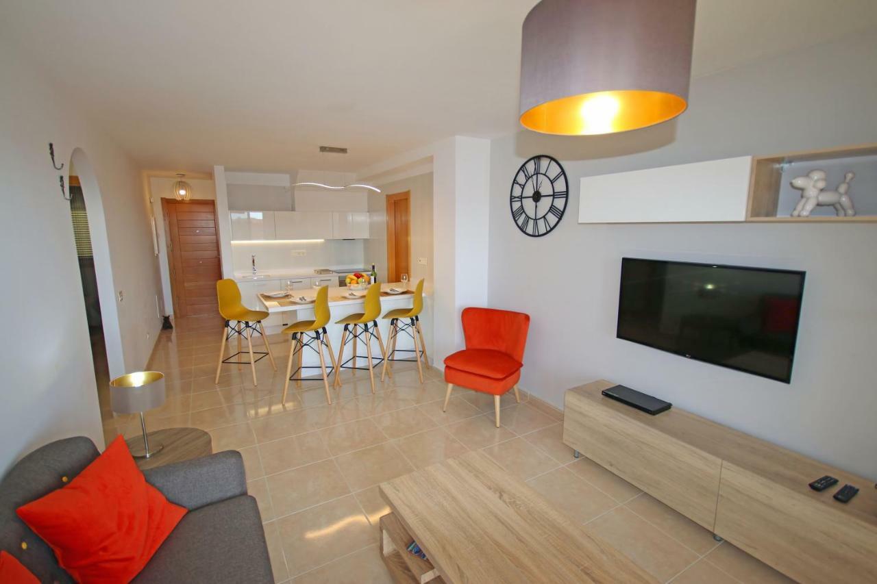Appartamento La Perla By Rentmedano Superb Luxury Duplex, Private Roof Terrace, Ocean View, Pool, Wifi And Parking El Médano Esterno foto